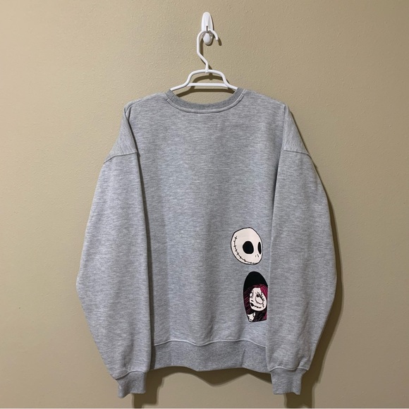 Disney’s Tim Burton’s The Nightmare Before Christmas Sweatshirt-Size M NWOT - Picture 2 of 7